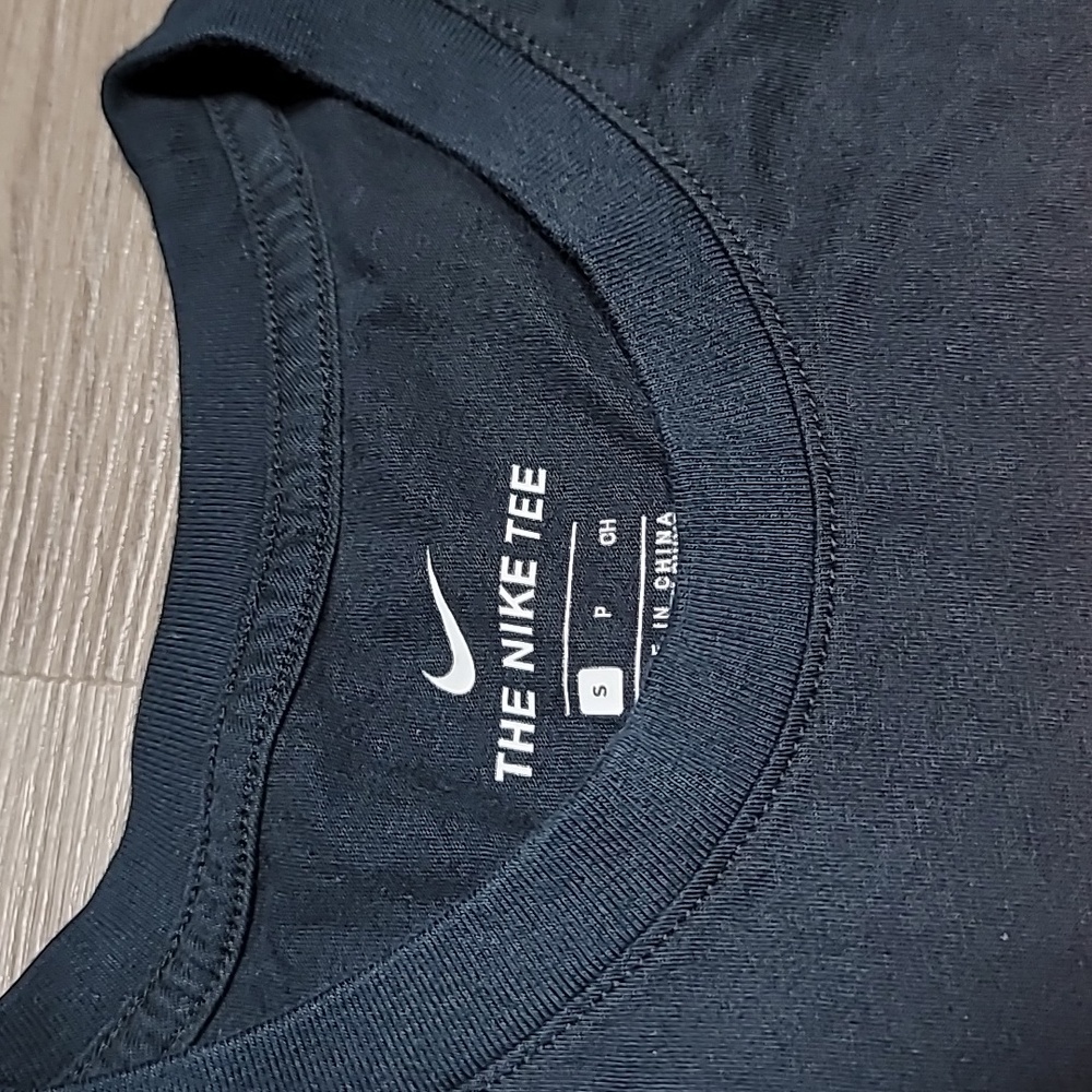 NIKE SHIBA INU DOG TEE SIZE SMALL MENS - Picture 4 of 6